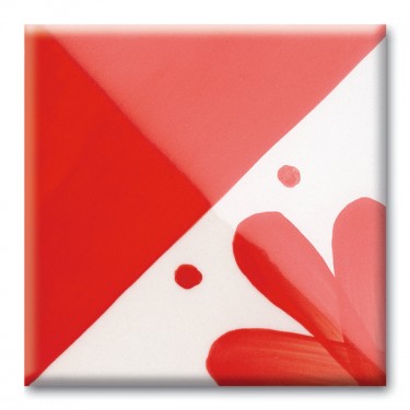 LACQUER RED