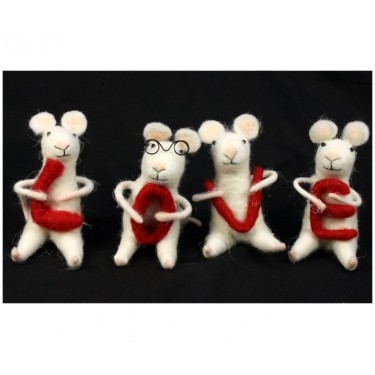 MIŠKE Z NAPISOM LOVE 